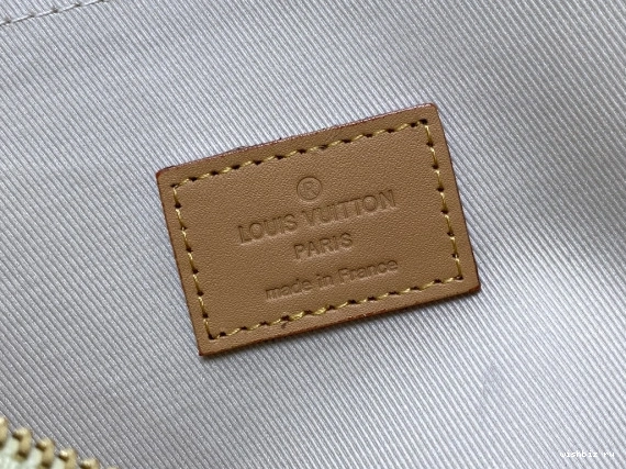 WIS POCHETTE VOYAGE SOUPLE-32*21*8CM LOUIS VUITTON 1025